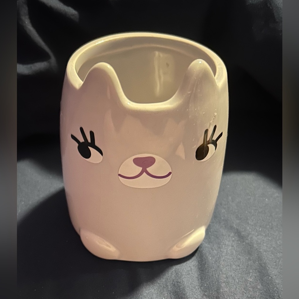 Cat face cup holder